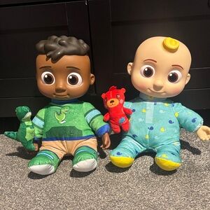 CoComelon JJ and Cody 12” Singing Plush Doll Set - Green and Blue